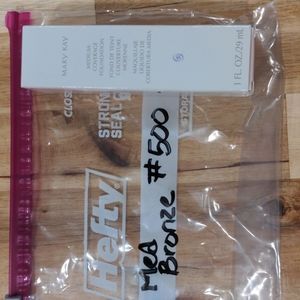 Mary Kay Medium Coverage Foundation Bronze #500